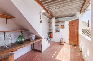 Town house to reform in an elevated position in the picturesque village Pollensa