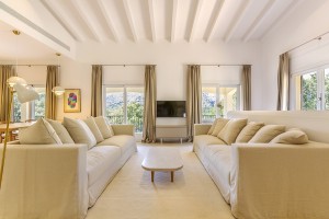 Spacious villa, reformed to a high standard, in a private and tranquil location near Pollensa