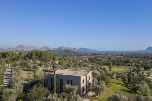 Outstanding country estate in the most prestigious area of Pollensa near the golf course