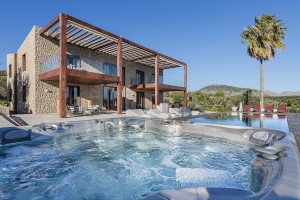 Outstanding country estate in the most prestigious area of Pollensa near the golf course
