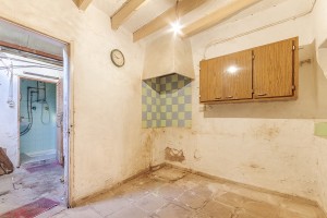 Traditional town house  in Pollensa to reform in a quiet but central street