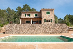 Impressive stone-clad country villa in elevated position with magnificent views near Alaró