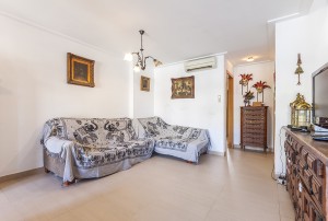 3 bedroom duplex apartment with parking and a communal pool located in Puerto Alcudia