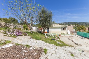 4 bedroom villa in a quiet residential location about 8 minutes by car to Pollensa town