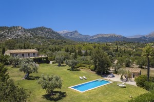 Unique country estate of exceptional charm with sea views and lovely gardens in Pollensa