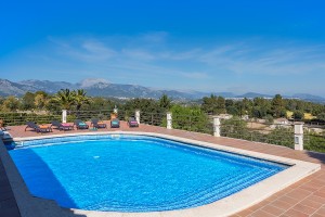 Stunning villa with private pool and views to the sea and the countryside in Selva