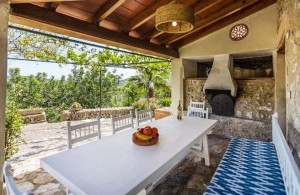Traditional finca with a coveted rental license in a peaceful area close to Pollensa