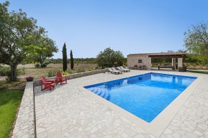 Modern style country house with beautiful Mediterranean garden and pool in Llucmajor
