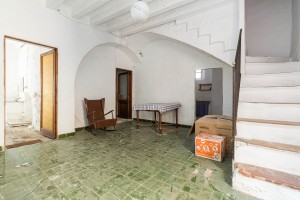 Corner town house with potential right next to the square in Pollensa