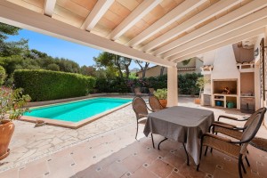 Charming Mediterranean villa just a few metres from the sea in Bon Aire, Alcudia