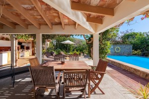Traditional 3 bedroom villa with rental license in the Pollensa countryside