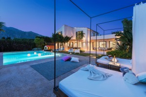 Newly renovated luxury villa with holiday rental license in Pollensa