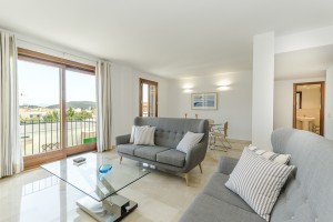 Superb top floor apartment in Pollensa with spacious terrace offering terrific views