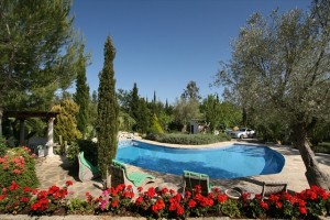 Superb finca with guest cottage, pool and a large garden near the Pollença golf course