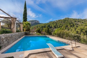 Traditional rustic finca with pool and guest house close to the mountains of Alaró