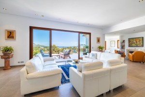 Glamorous luxury villa and fabulous sea views in Puerto Pollensa