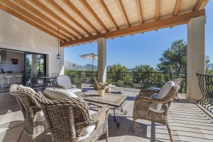 Impressive villa with rental license and views towards the bay in Puerto Pollensa