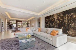 Spacious and modern luxury villa with guesthouse in exclusive Son Vida near Palma