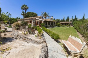 Superbly renovated finca for sale in Pollensa with pool and jacuzzi