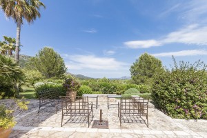 Stunning finca for sale in Pollença with guest house