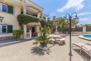 Nice villa for sale in El Toro next to Port Adriano and Nova Santa Ponsa
