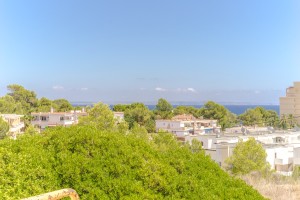 Plot with sea view for sale in Cala Vinyes