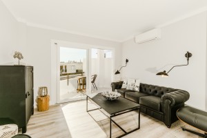 Completely renovated apartment with nice sea views