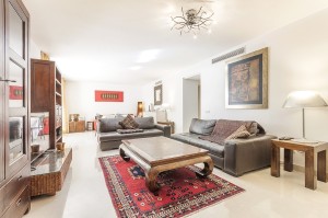 Stylish 3 bedroom apartment with private garden in Sol de Mallorca