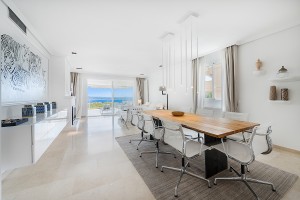Apartment with spectacular views over the bay of Palma.