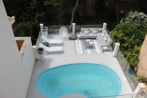 Spacious townhouse in a prestigious residential area for sale in Costa den Blanes