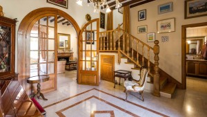 Manor house with a lot of history and beautiful outside space at the outskirts of Palma