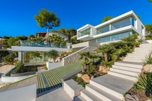 Stunning villa with top quality equipment and sea view in Costa d''en Blanes