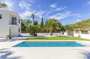 Brand new villa with pool, built to a high standard close to Pollensa
