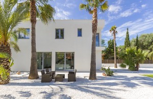Brand new villa with pool, built to a high standard close to Pollensa