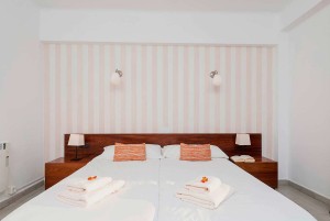 Inviting hotel close to the sea in Cala Figuera