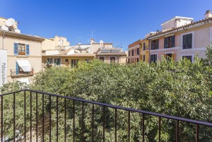 Spectacular penthouse with private roof terrace in the historic quarter of Palma
