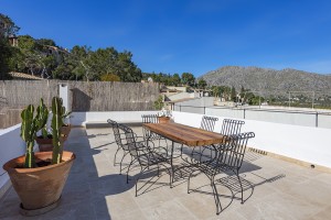 Elegant town house with pool and roof terrace in the centre of Pollensa