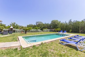 3 bedroom finca in a quiet country location 5 minutes from the beach in Muro
