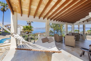Modern villa with fabulous sea views and a private pool in Bonaire, Alcudia