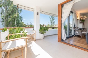 Spacious seaview apartment with community pool and gardens in Puerto Pollensa