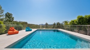 Beautifully renovated villa with rental license in the residential area Bonaire, Alcudia
