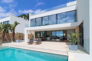 Chic 5-bedroom villa with sea views, heated pool and roof terrace in Son Vida