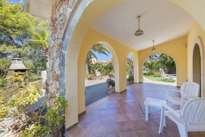Family villa close to the beach and amenities in the resort area of Alcudia