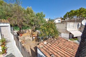 Traditional town house waiting to be transformed in the centre of Pollensa