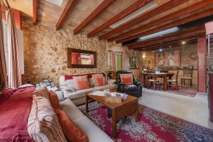 Village house with lots of potential in the historic old town of Pollensa