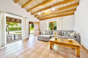 Country villa with mountain views and good rental potential in Pollensa