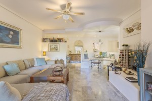3-bedroom apartment with large terrace, near the golf course in Bendinat
