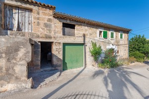 Excellent country home perfect for renovation on the outskirts of Pollensa