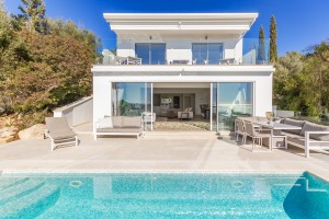 Sophisticated 4 bedroom villa in the exclusive area of Costa d´en Blanes