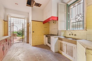 Incredible town house renovation project with lots of potential in Pollensa